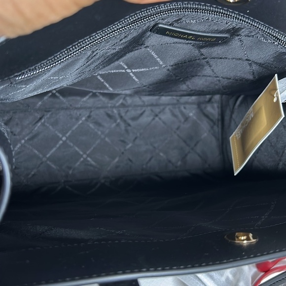 Michael Michael Kors Large Black/Ltd Cream Multi NS Tote - Picture 13 of 14